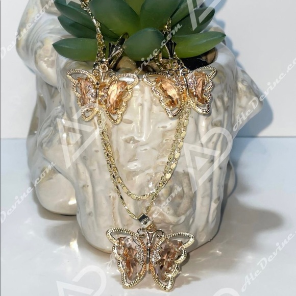 Blush Pink Butterfly set (gold plated) - Picture 1 of 8